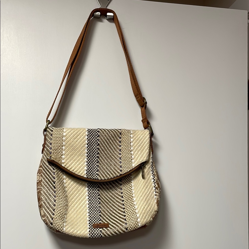 Sakroots shoulder/crossbody bag. Great for summer! EUC